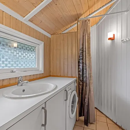 Uta - 300m From The Sea By Interhome Hébergement de vacances *