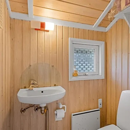 Hébergement de vacances Uta - 300m From The Sea By Interhome *